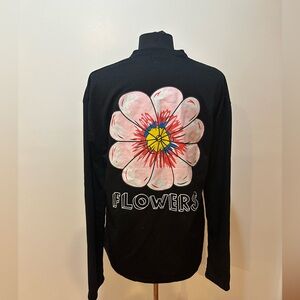 MAGA FUN FLOWERS WOMEN ‘S LONG SLEEVE TOP WITH FLOWERS GRAPHIC IN EXCELLENT